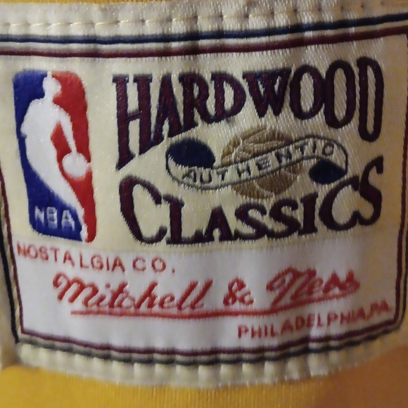 Mitchell and ness jersey - Picture 3 of 6